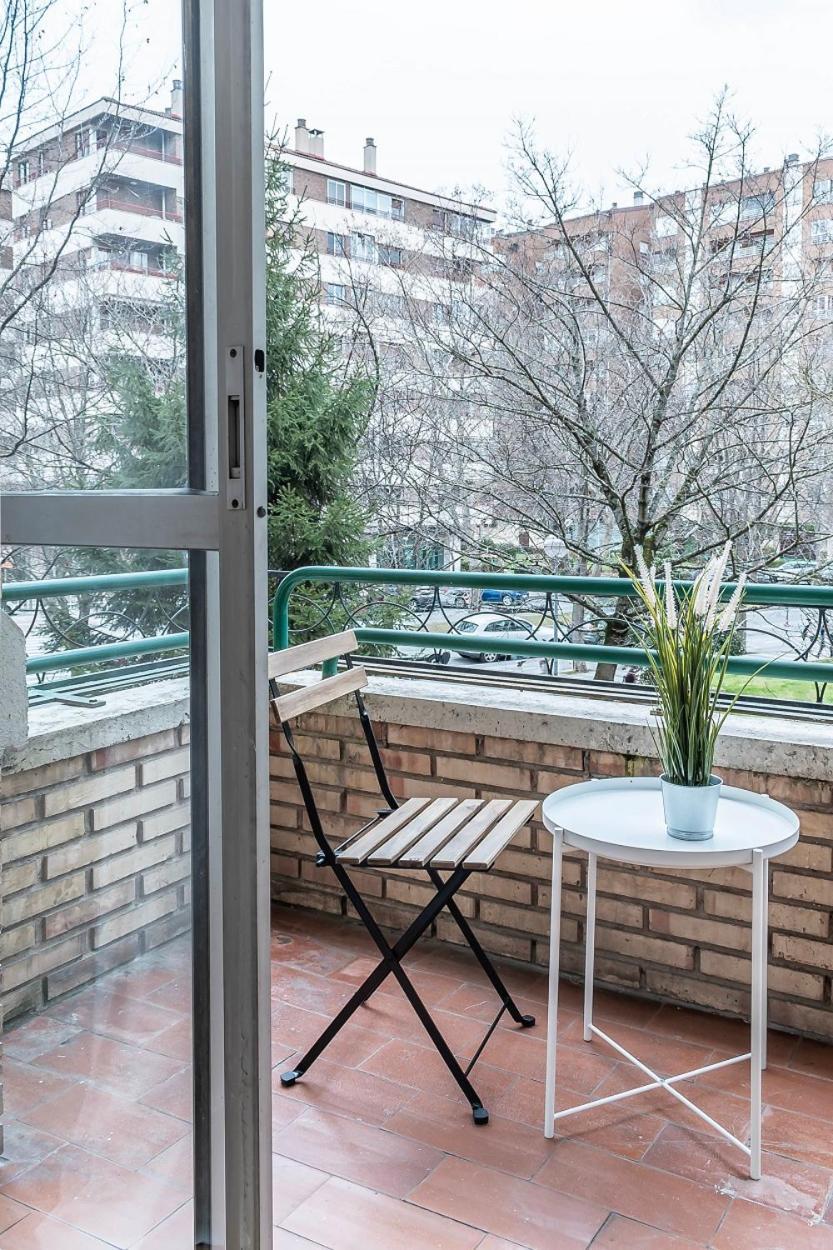 Funcional Y Renovado Apartamento En Iturrama Pamplona Exterior foto