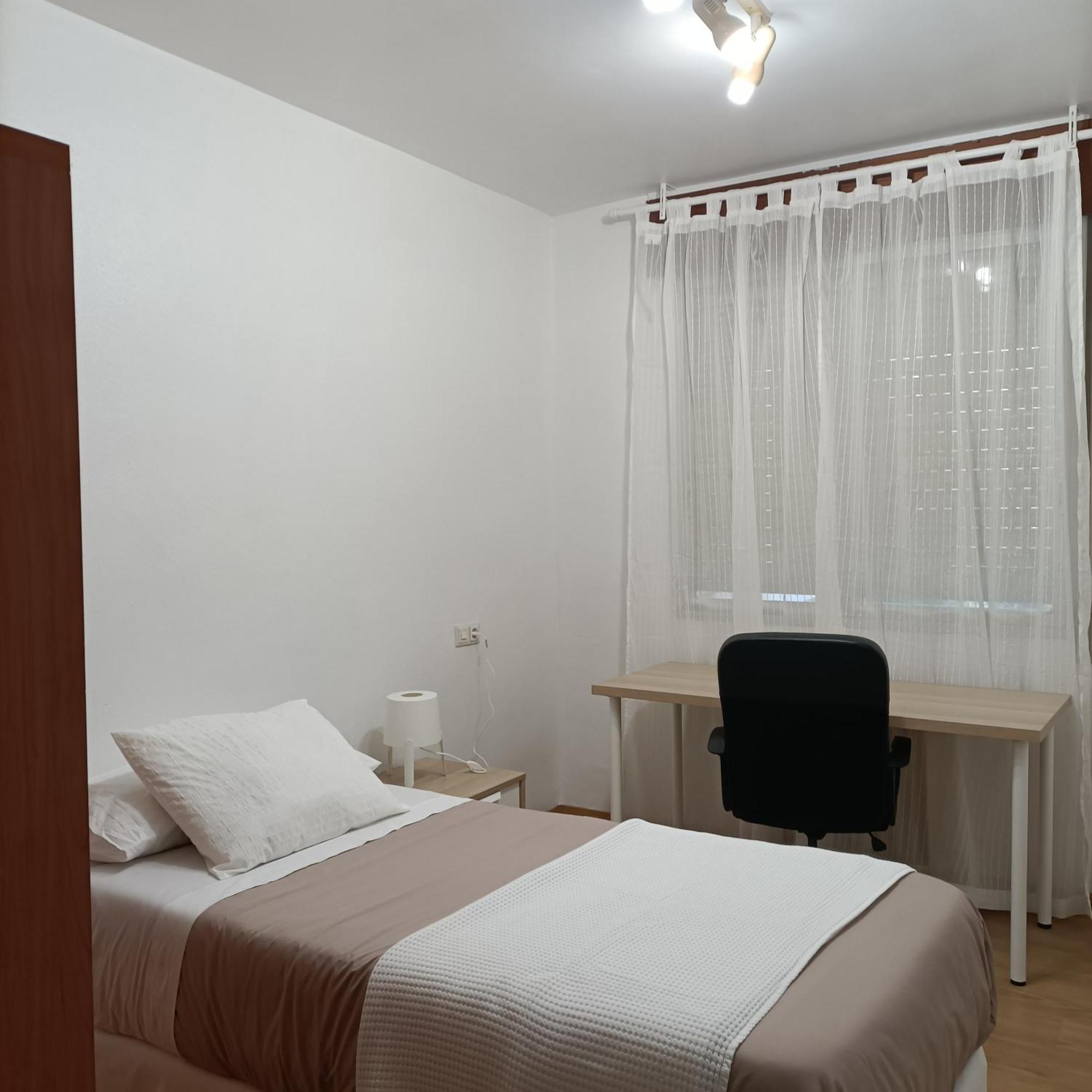 Funcional Y Renovado Apartamento En Iturrama Pamplona Exterior foto